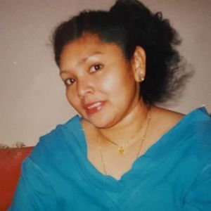 Meet your Posher, Esperanza